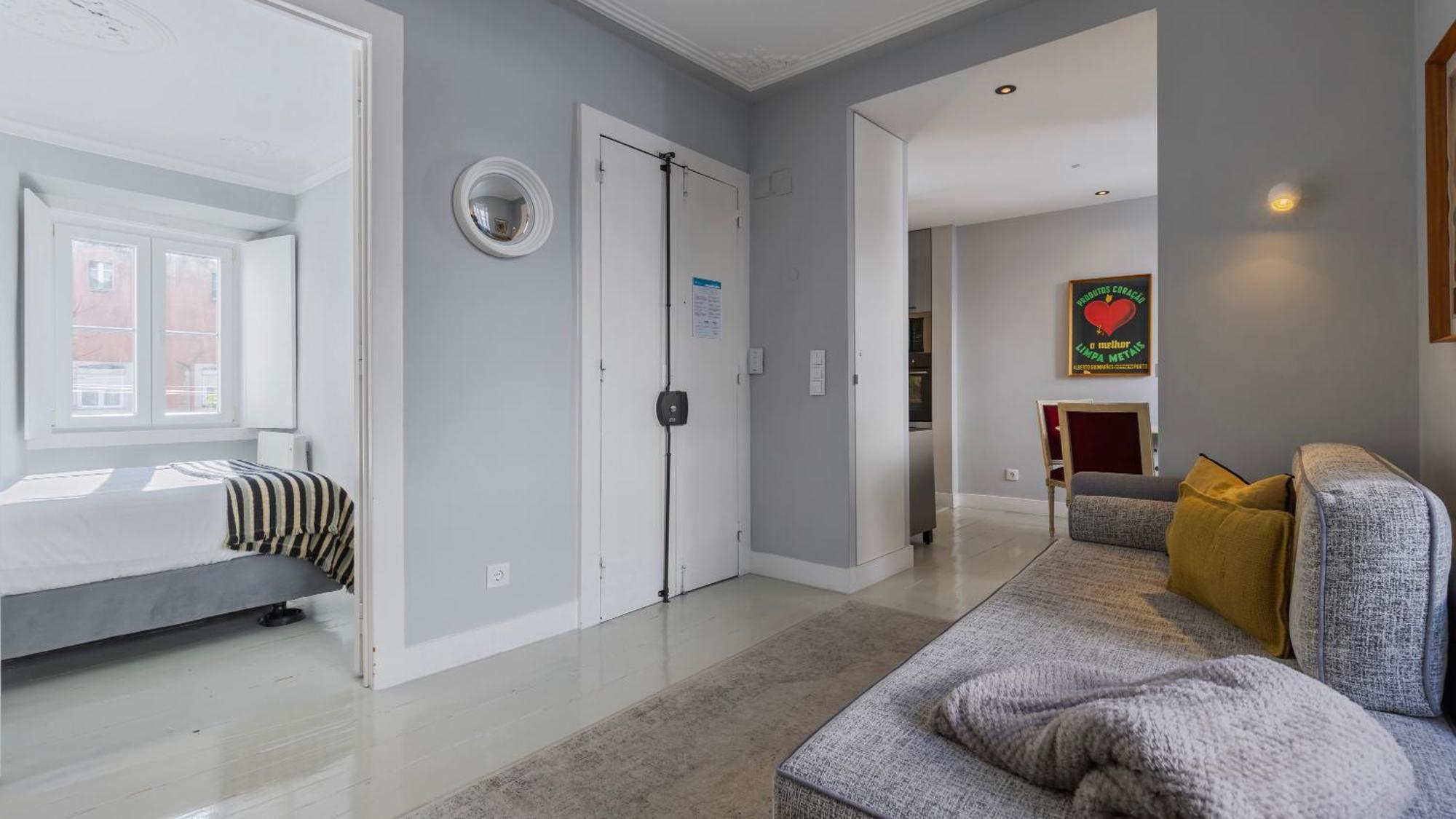 Stylish 1bdr In Bairro Alto By Lovelystay